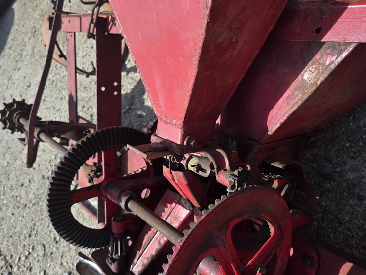 end-gate-seeder-image-14