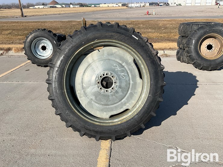 vortexx-11.2-38-pivot-tires-&-rims-image-2