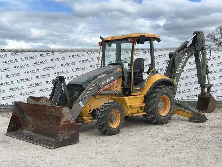 2013-volvo-bl70b-image-1