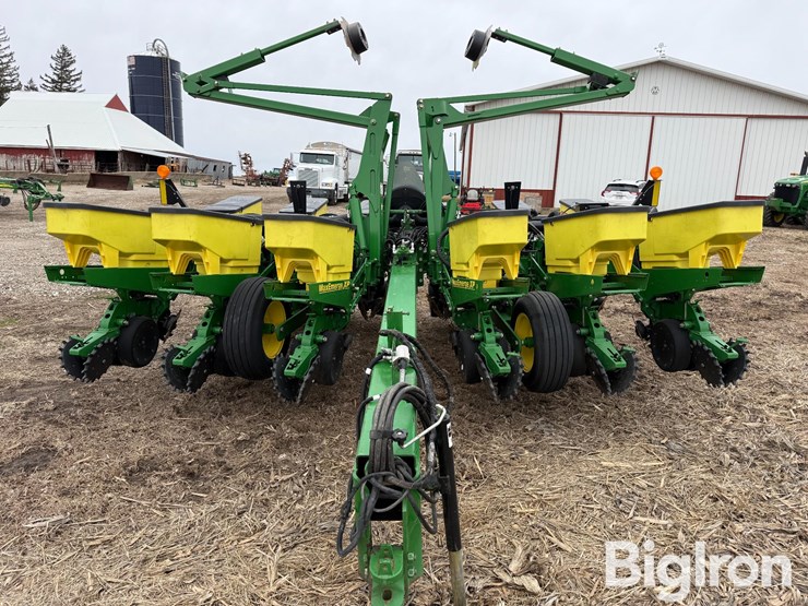 2010-john-deere-1760-image-2