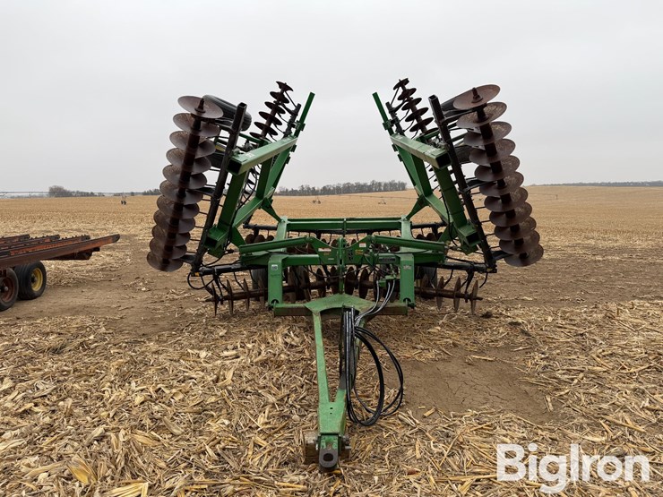 john-deere-630-image-2