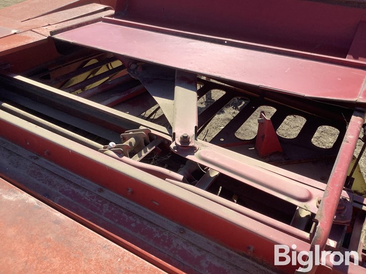 1971-new-holland-273-image-13