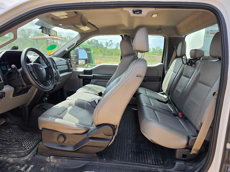 2017-ford-f450-xl-image-12