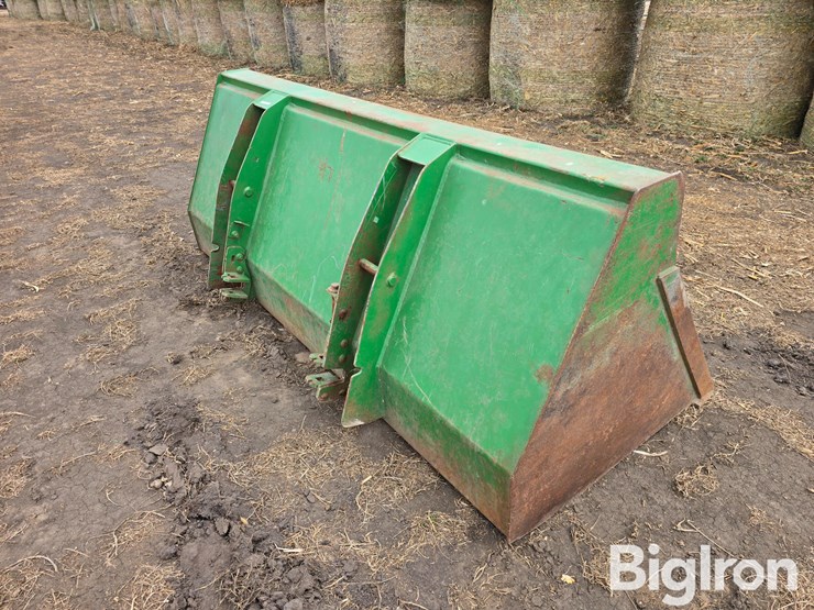 john-deere-8-image-5