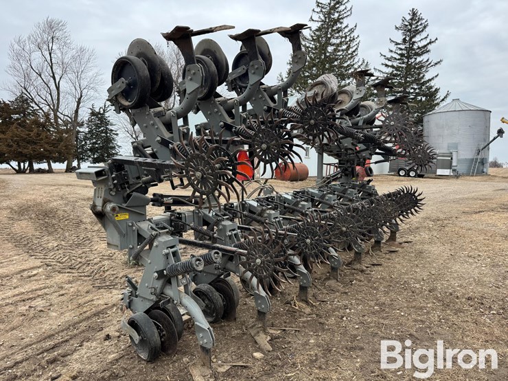 hinkier-6000-12r30"-cultivator-image-7