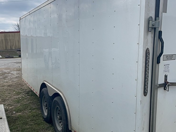 2020-20x8-covered-wagon-enclosed-trailer-let-down-back-door-side-door-image-11