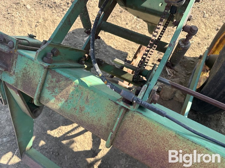 john-deere-7000-image-16