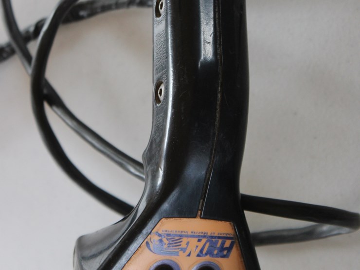 #1064-•-2009-morris-mfg-pro-ag-auto-align-bale-runner-16k-image-77