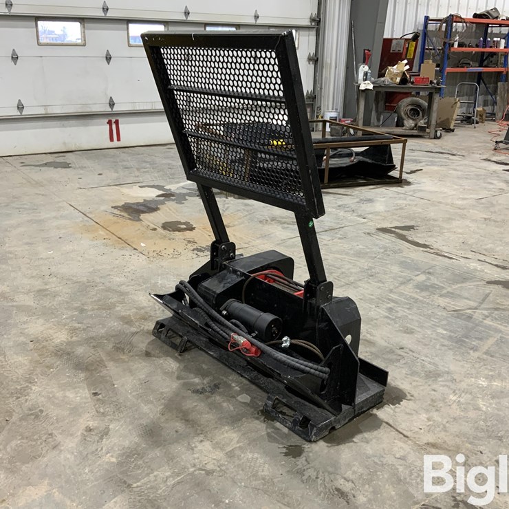 2025 MASSEY-FERGUSON 730