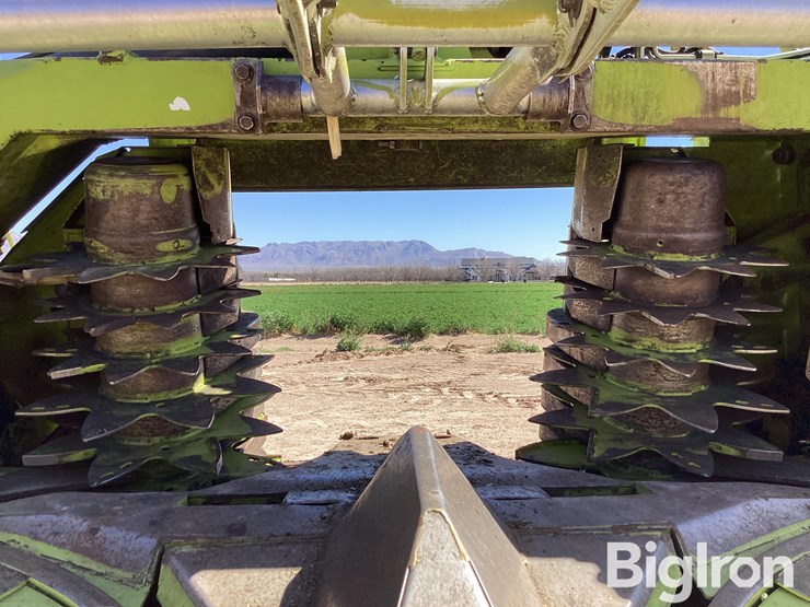 2014-claas-orbis-750-image-15