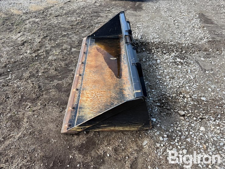 john-deere-c84-skidsteer-material-bucket-image-8