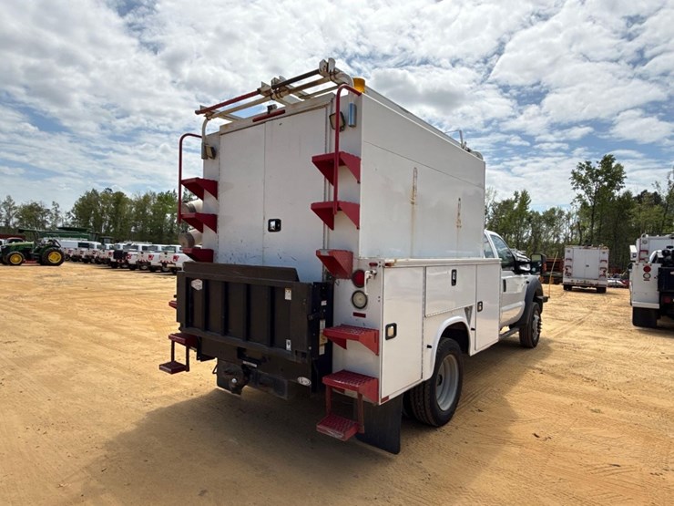 2016-ford-f550-image-4