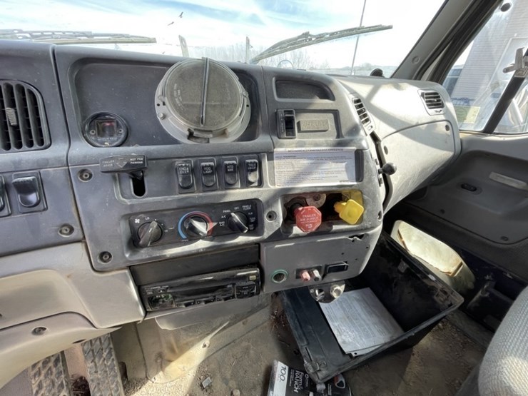 sterling-t/a-water-truck-image-23