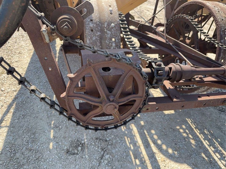 1926-john-deere-corn-picker-image-18