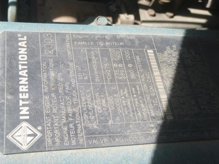 2004-international-7400-image-17