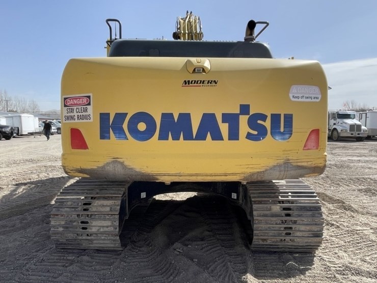 2013-komatsu-pc210-lc-10-image-4