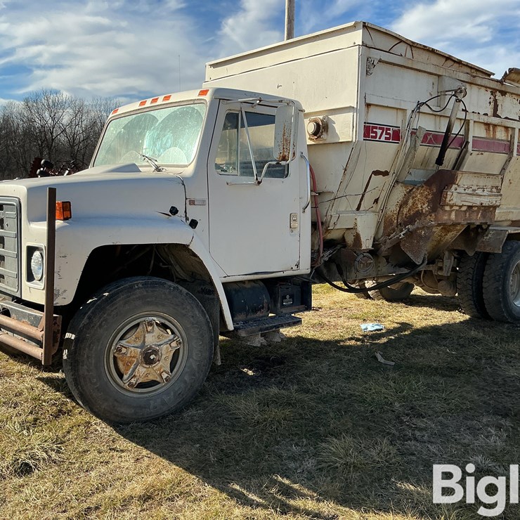 1981 INTERNATIONAL 1854S