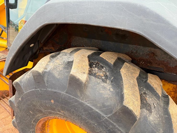 john-deere-410-image-6