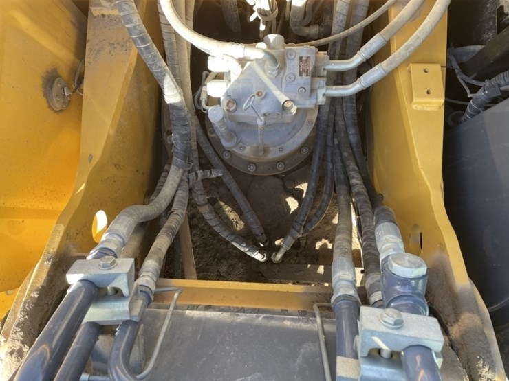 2012-deere-250g-lc-image-37