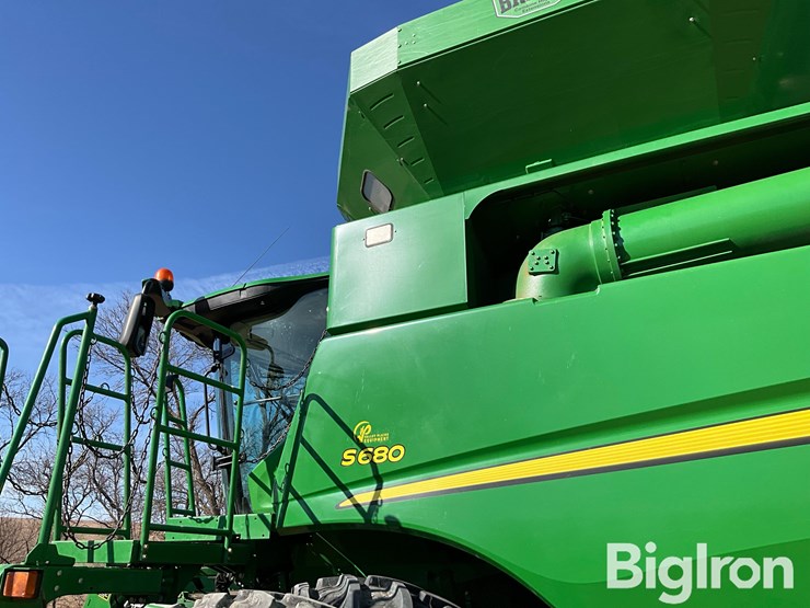 2013-john-deere-s680-image-16