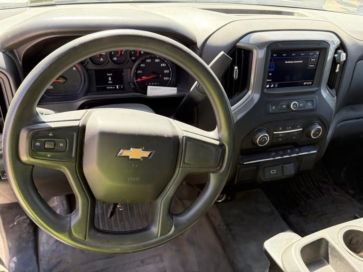 2020-chevrolet-1500-image-11