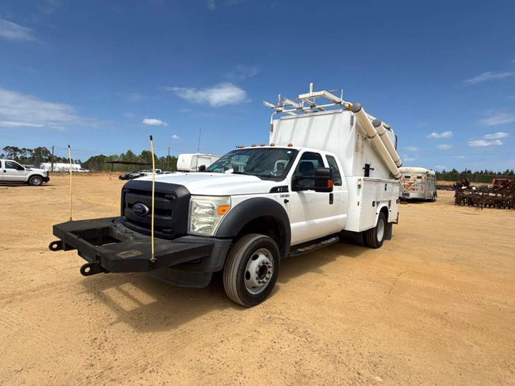 2016-ford-f550-image-2