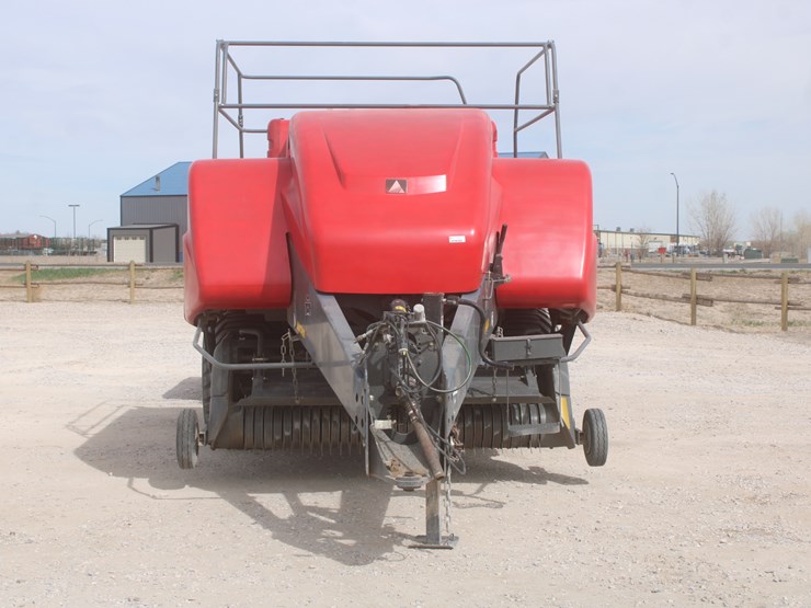 2010-agco-2170-image-10