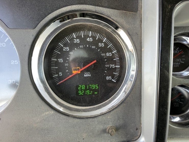 2007-kenworth-t800b-image-39