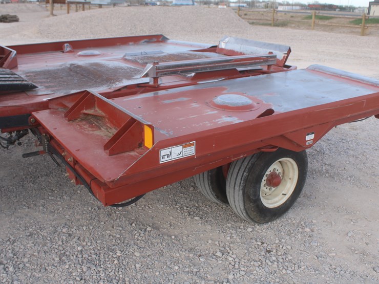 hesston-4910-image-11