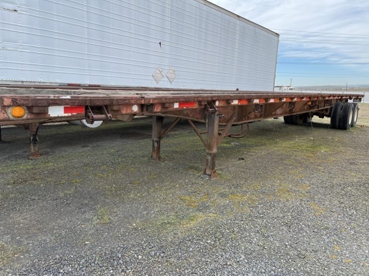 1985-utility-flatbed-image-18