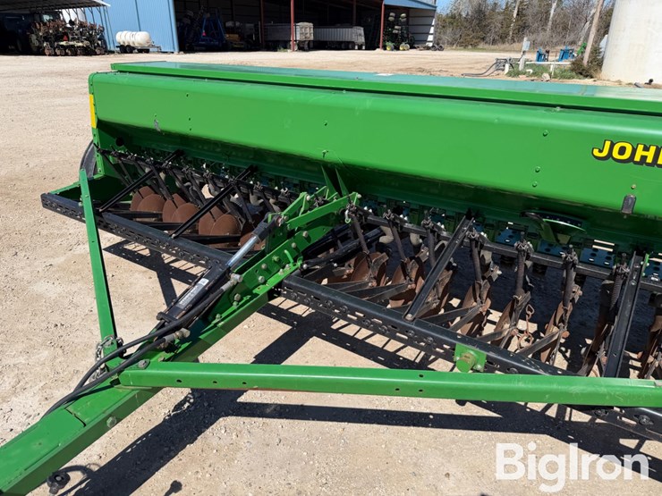 2000-john-deere-450-image-12