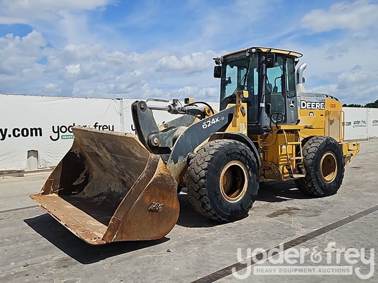 2017-deere-624k-image-1