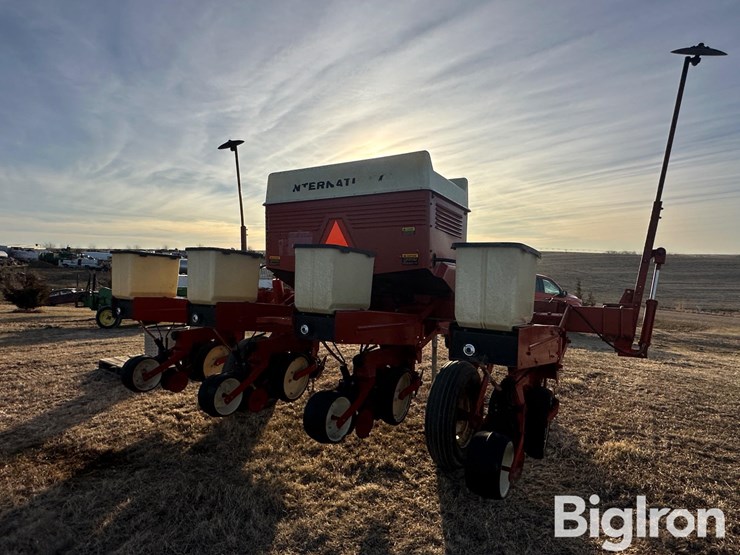 international-800-cyclo-air-image-5