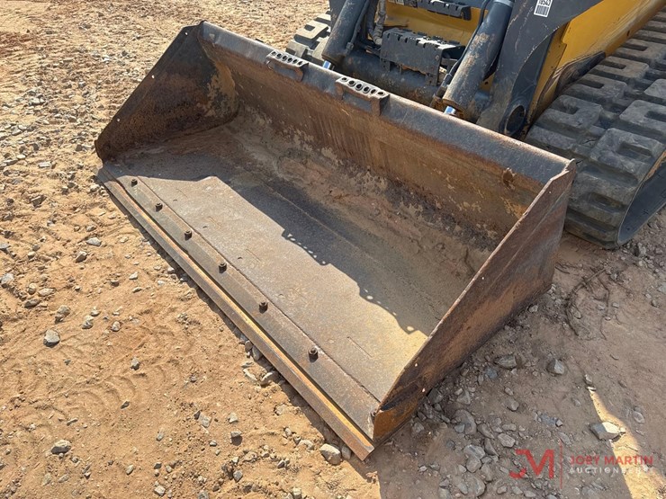 2020-deere-333g-image-9