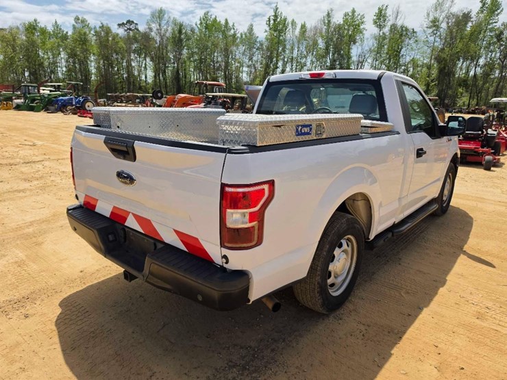 2019-ford-f150-xl-image-3
