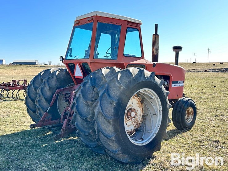 1975-allis-chalmers-7060-image-5