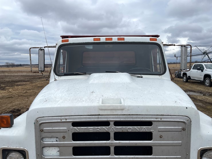 #113-•-1982-international-1754-single-axle-grain-truck-(has-wi-title)-image-11