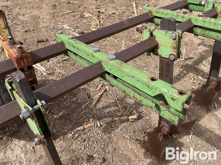 john-deere-7-image-11