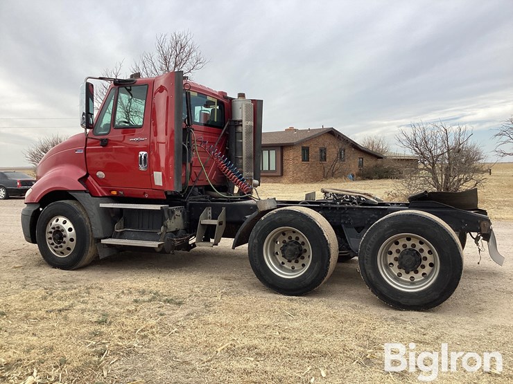 2012-international-prostar-image-8