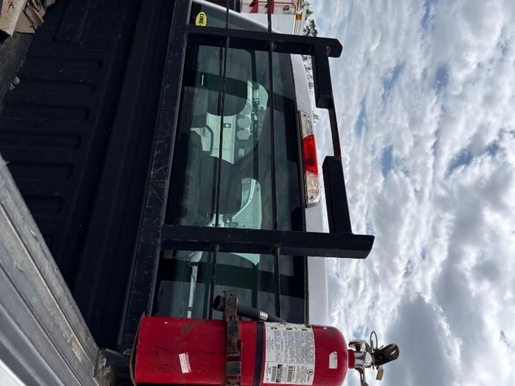 2015-ford-f150-xl-image-7