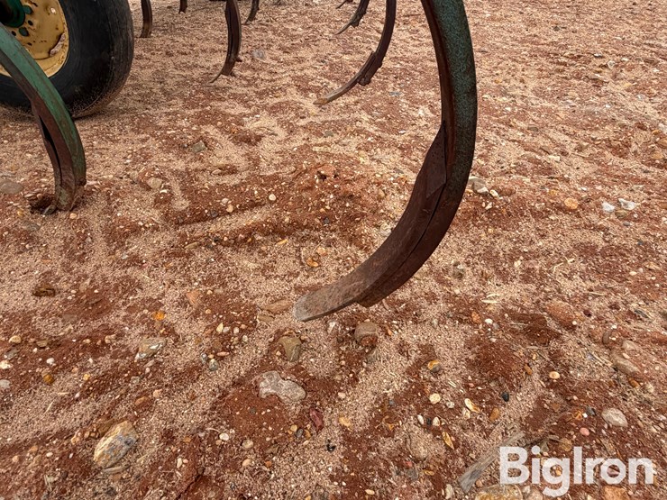 john-deere-100-image-14