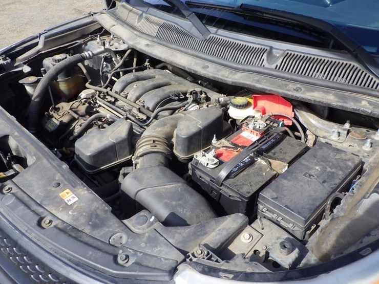 2013-ford-explorer-image-11