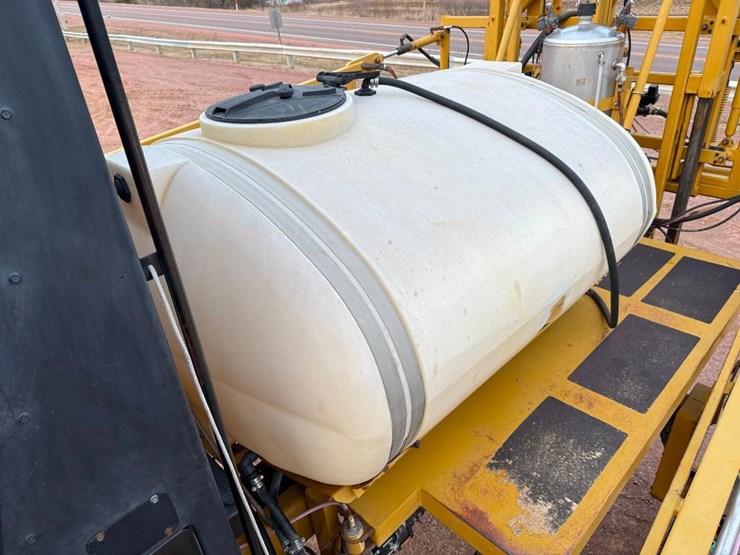 ag-chem-rogator-664-image-46