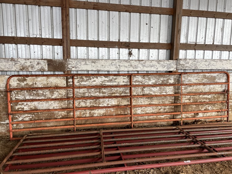 #2353-•-(3)-16'-metal-gates-image-7