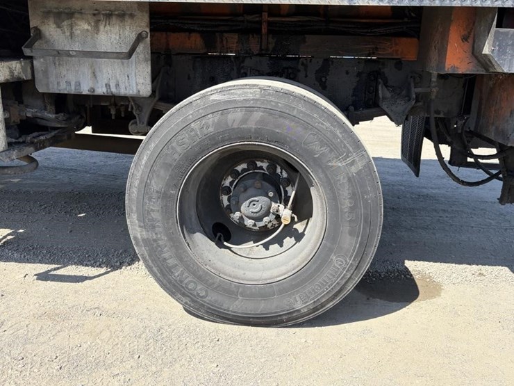 2009-international-workstar-7400-image-5