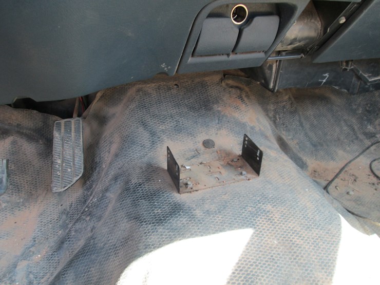 1997-chevrolet-1500-image-28