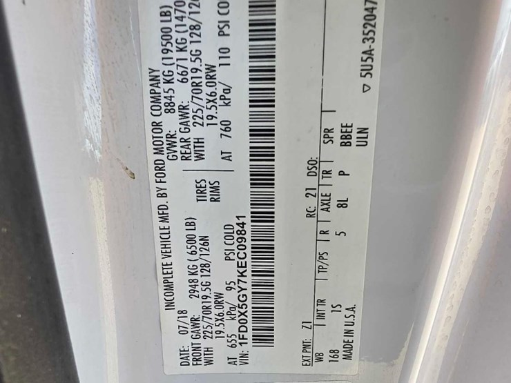 2019-ford-f550-xl-image-14