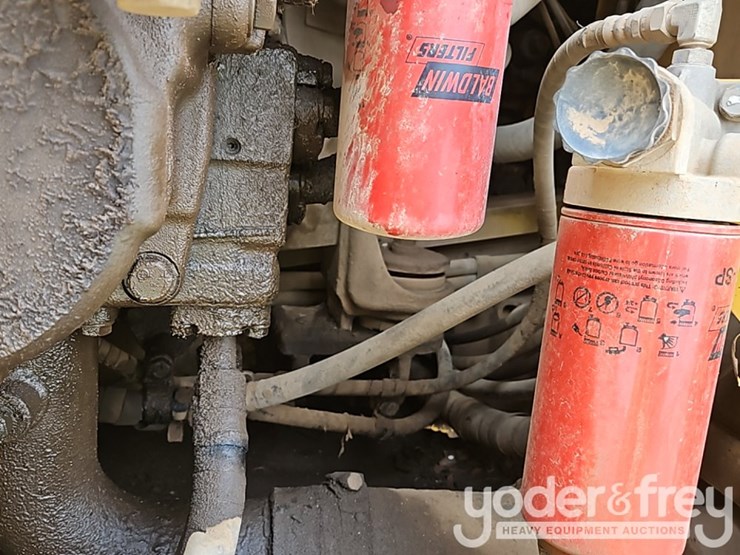 2016-komatsu-pc210-lc-11-image-53