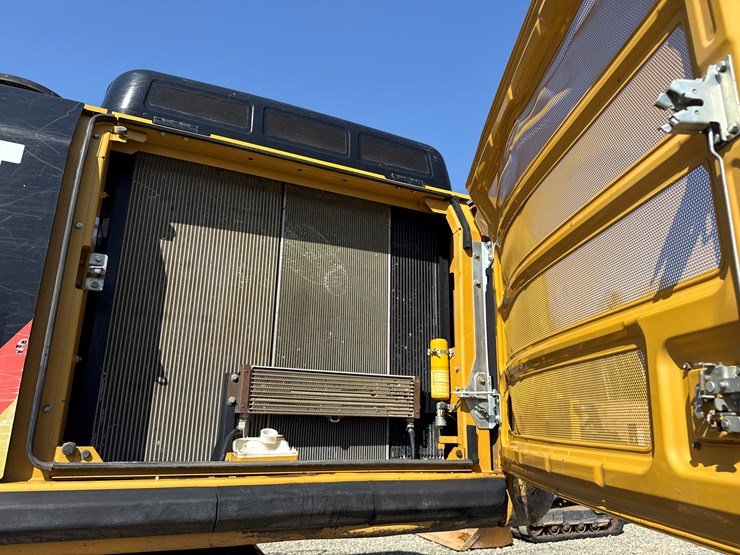 2011-caterpillar-336e-image-64
