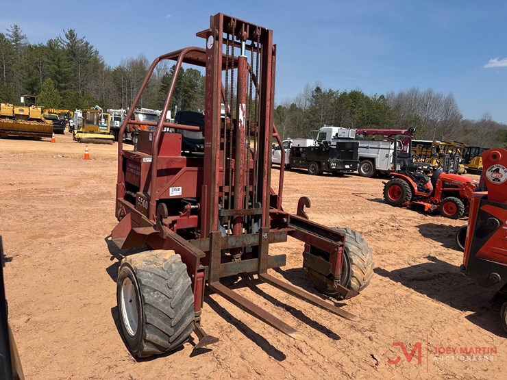 chrisman-mfg-rt5500-truck-mount-forklift-image-1